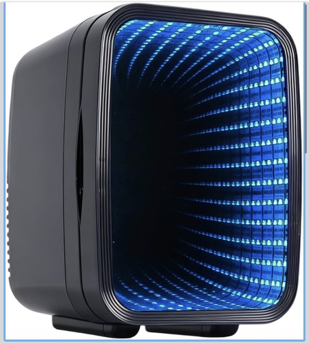 Mini fridge with light - 4l,